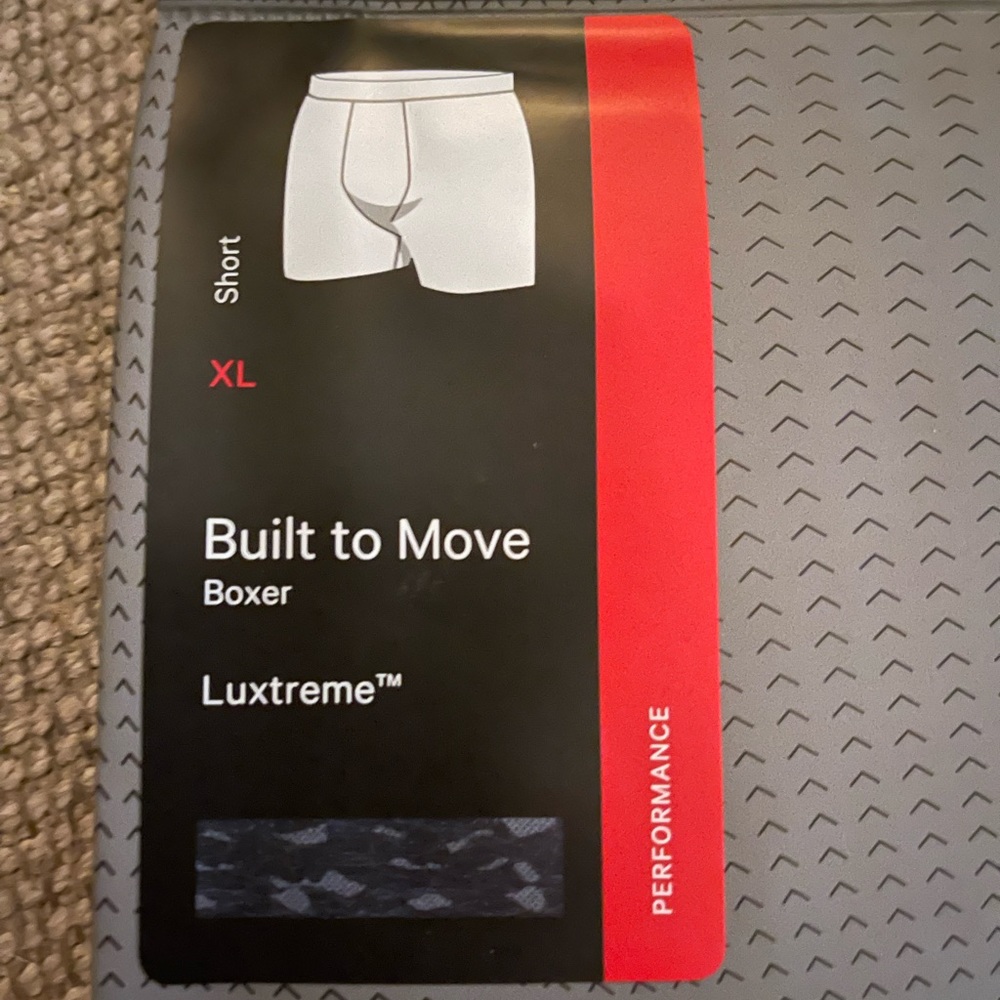 Lululemon Men’s Built to Move Luxtreme Boxer XL